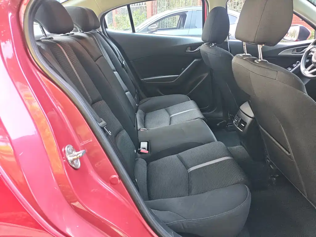 Mazda 3 Axela — миниатюра 11