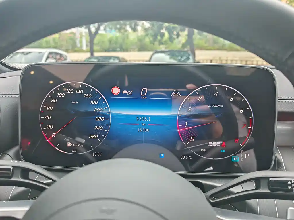Mercedes-Benz C-Class — миниатюра 11
