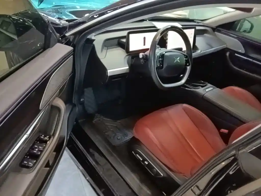 XPeng P7 — миниатюра 16