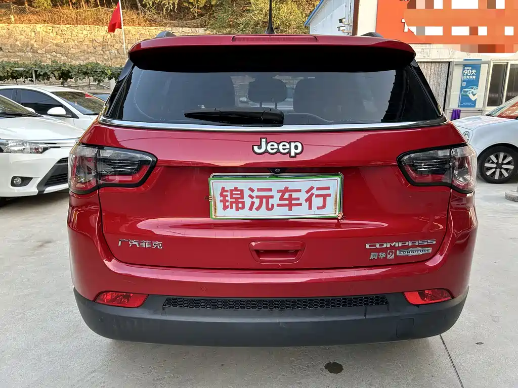 Jeep Compass — миниатюра 8