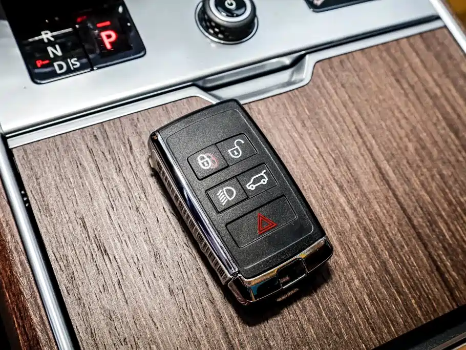 Land Rover Range Rover — миниатюра 19