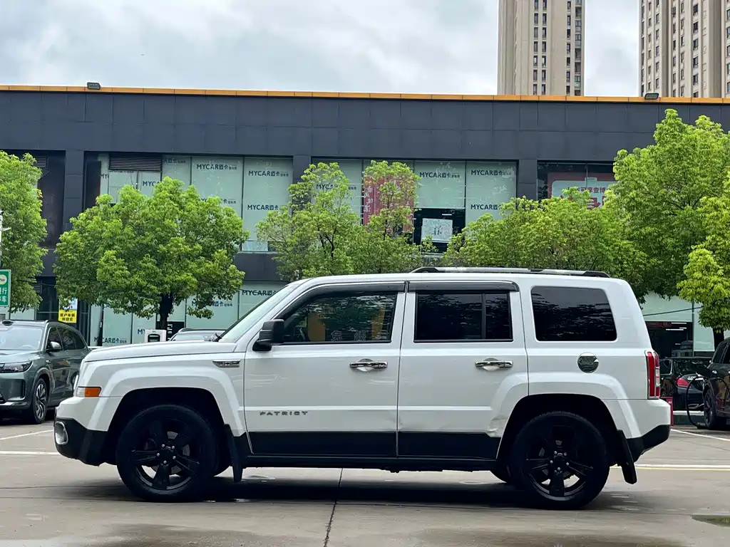 Jeep Patriot — миниатюра 5