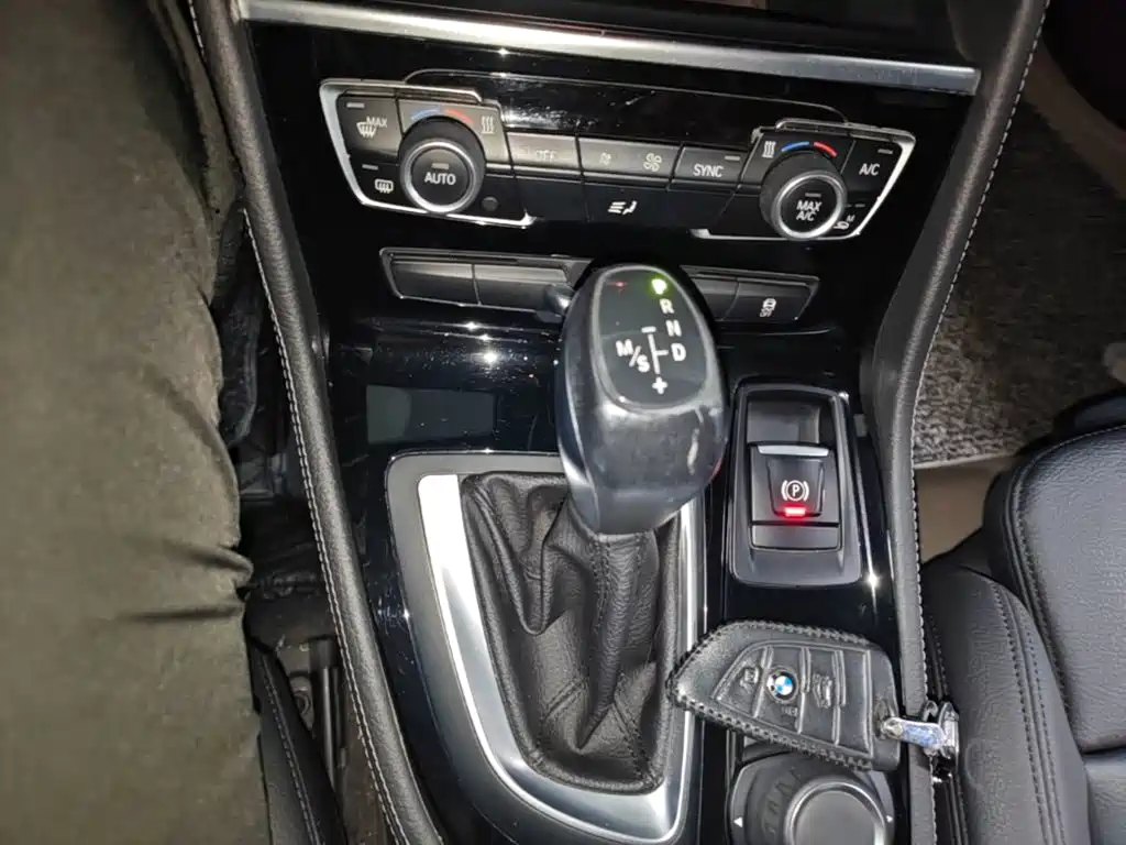 BMW 2 Series Active Tourer (Import) — миниатюра 14