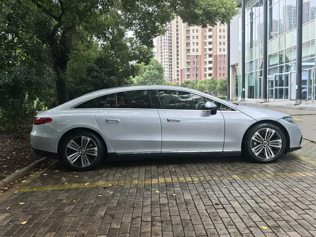 Mercedes-Benz EQS — миниатюра 11