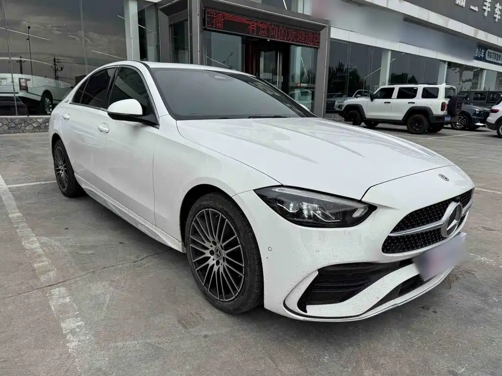 Mercedes-Benz C-Class — миниатюра 4