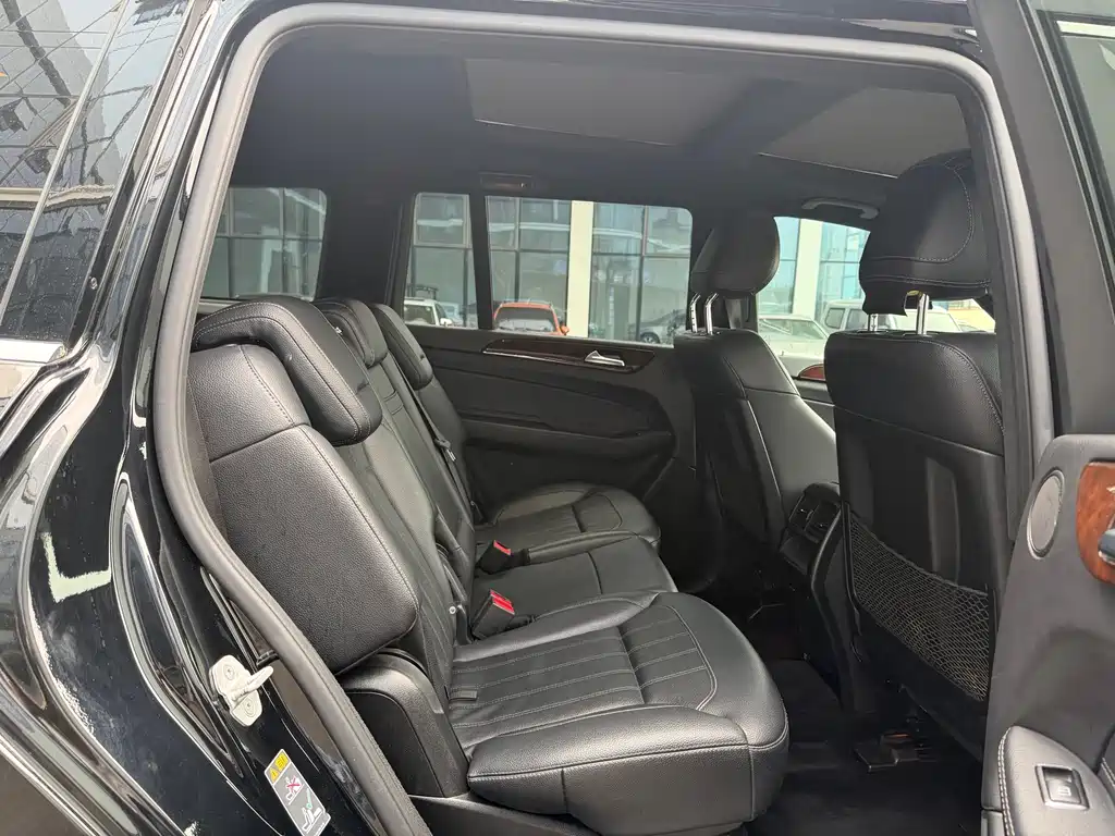 Mercedes-Benz GLS — миниатюра 9