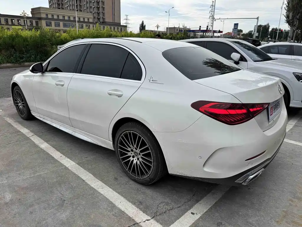 Mercedes-Benz C-Class — миниатюра 5