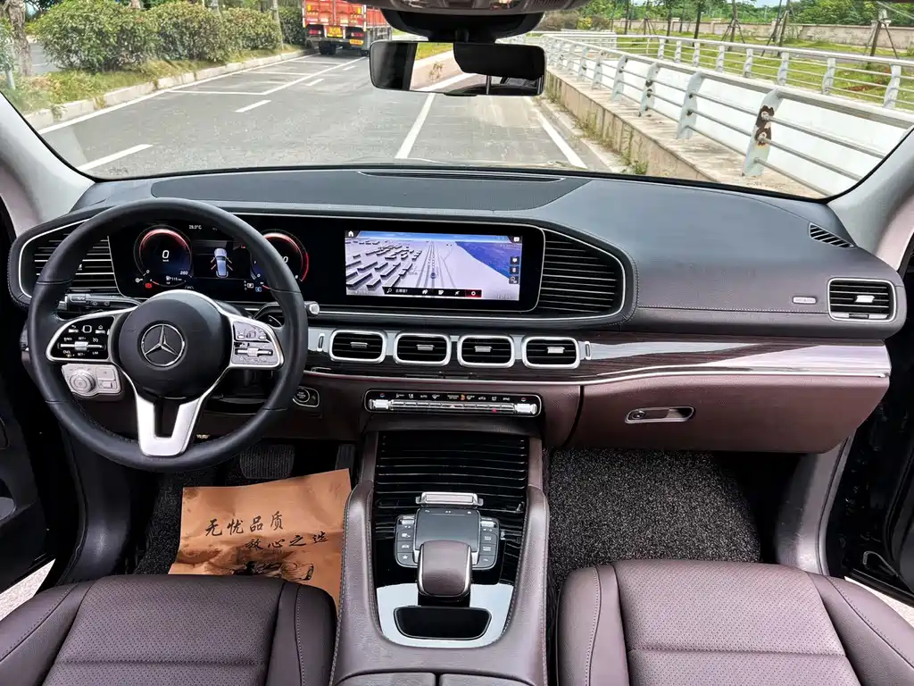 Mercedes-Benz GLE (Import) — миниатюра 6