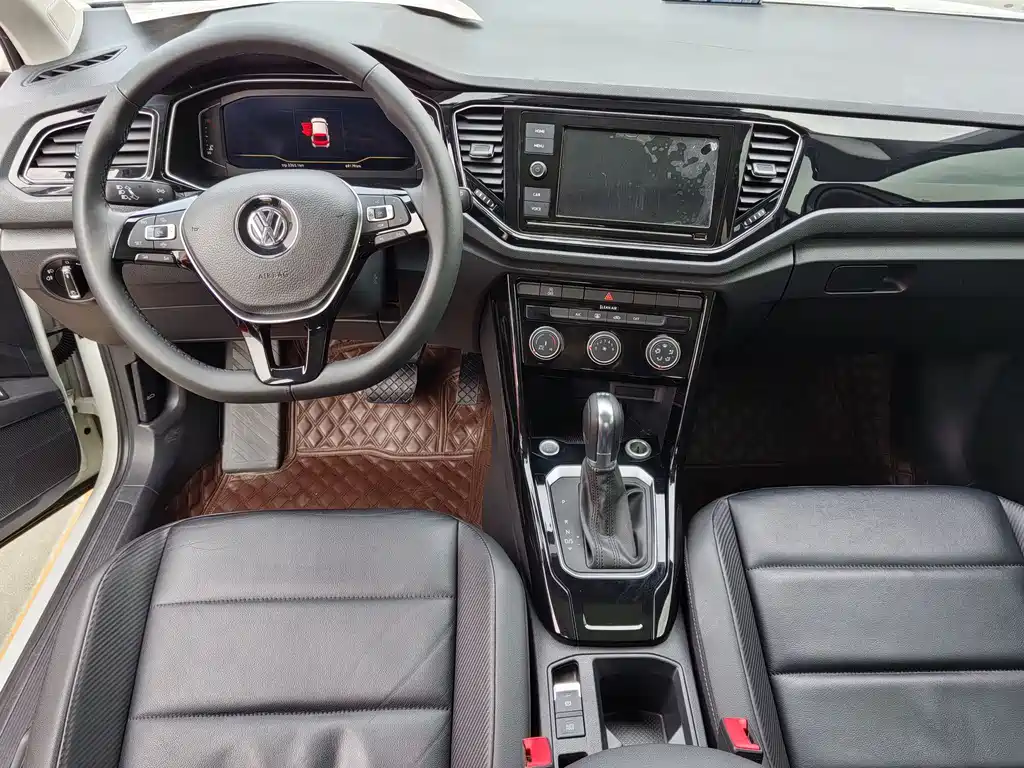 VOLKSWAGEN T ROC EXPLORING SONGS