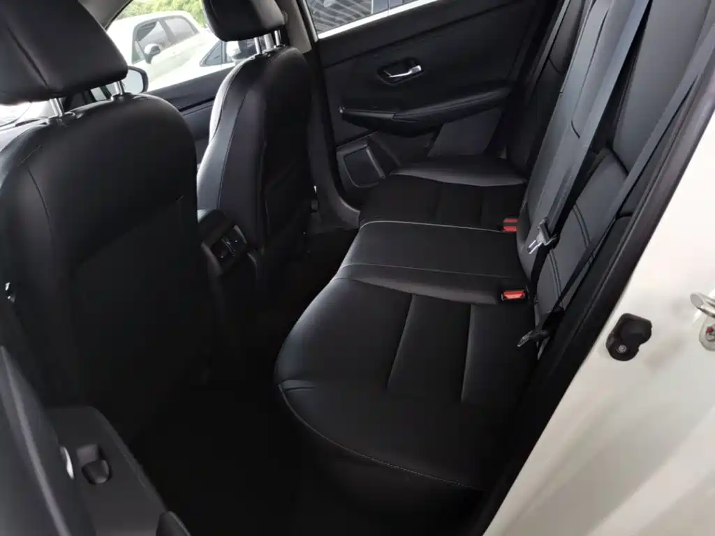 Nissan Sylphy — миниатюра 17