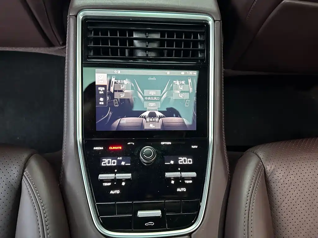 Porsche Panamera — миниатюра 15