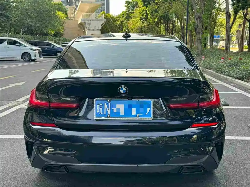 BMW 3 Series — миниатюра 5
