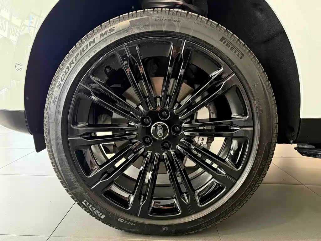 Land Rover Range Rover — миниатюра 4