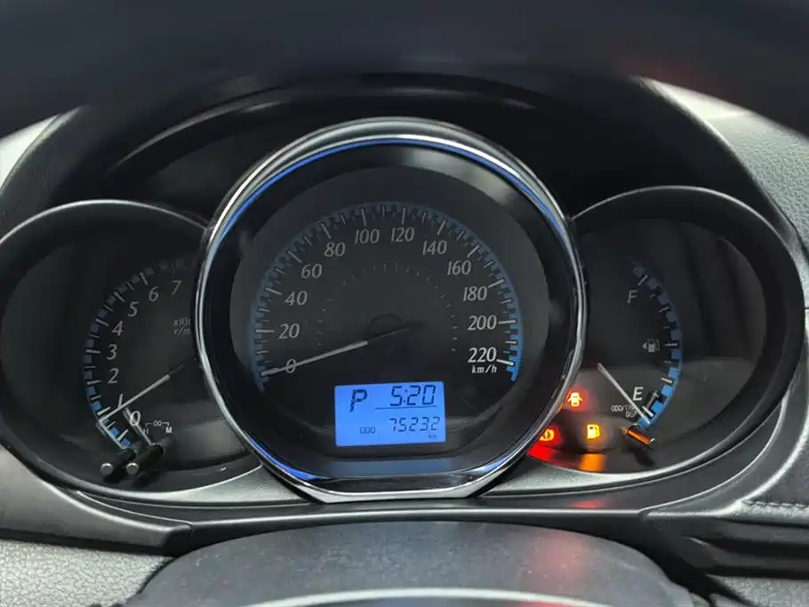 TOYOTA YARIS L ZHIXUAN