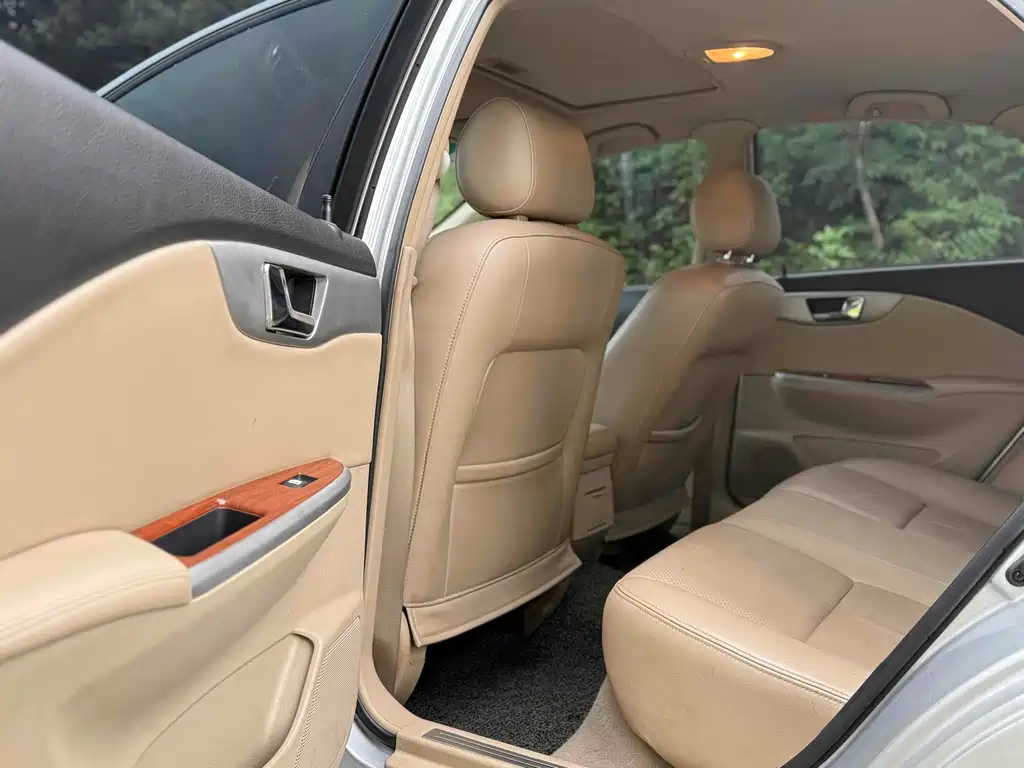 Buick Excelle 2011 1.6LE-AT
