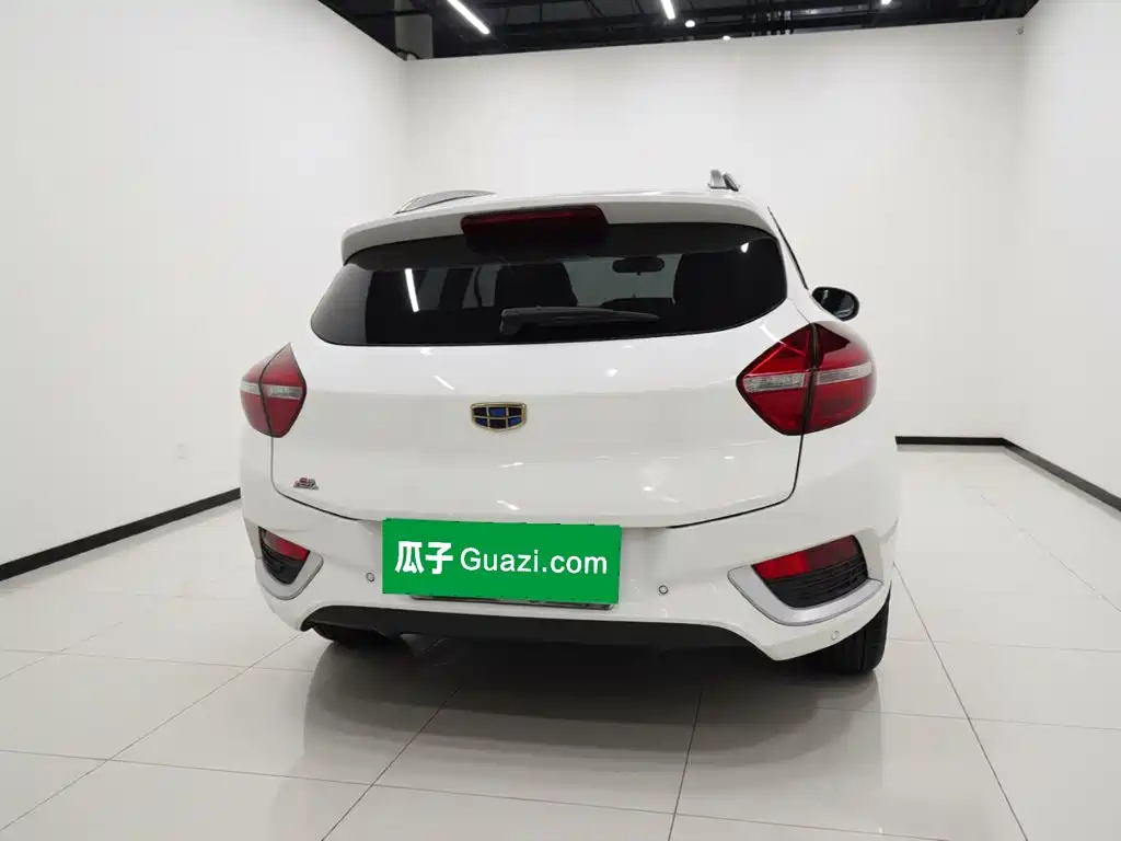 Geely Emgrand GS — миниатюра 3