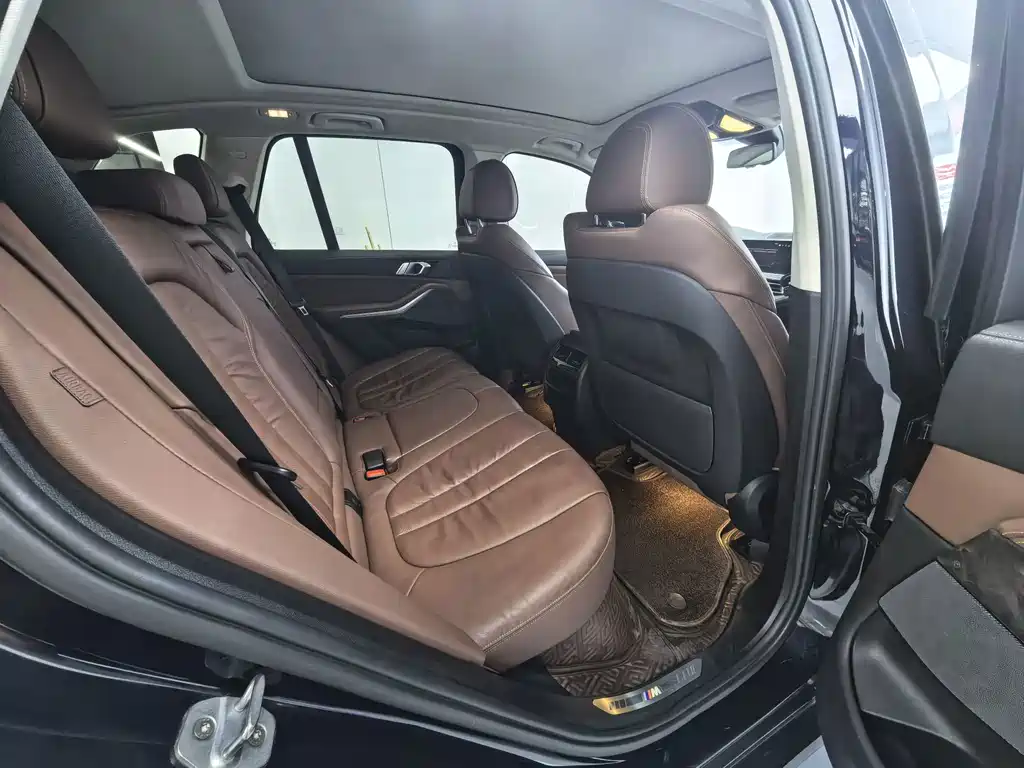 BMW X5 (Import) — миниатюра 13