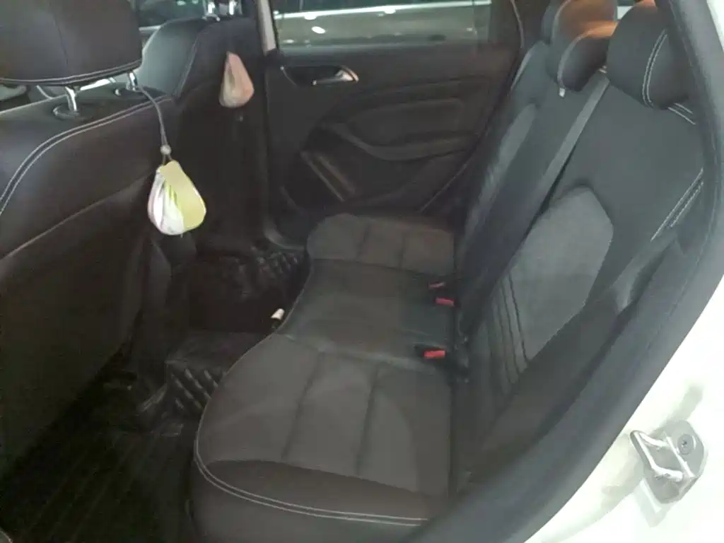 Mercedes-Benz B-Class — миниатюра 17