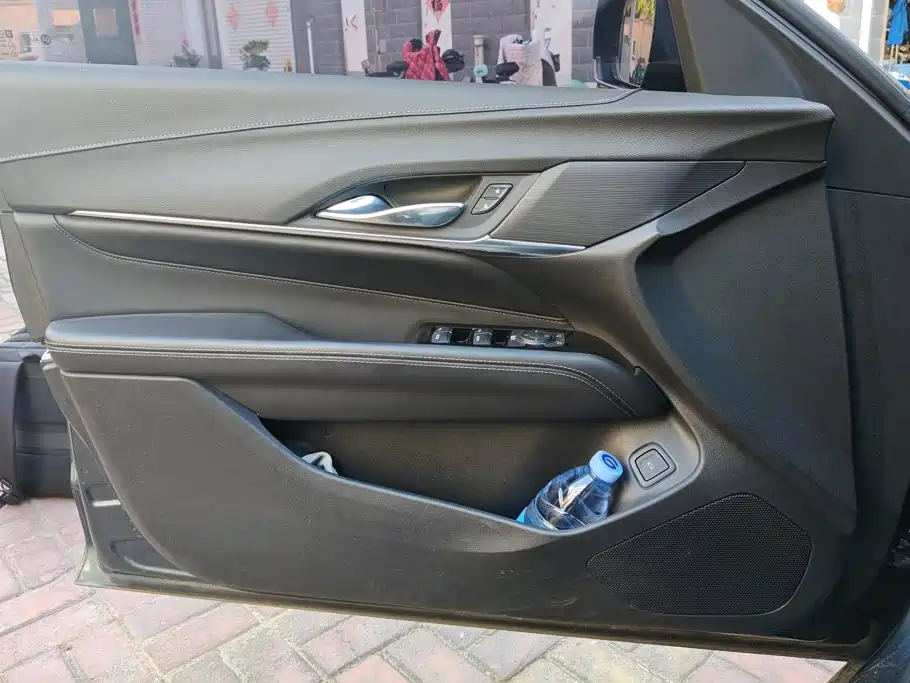 Cadillac CT4 — миниатюра 7