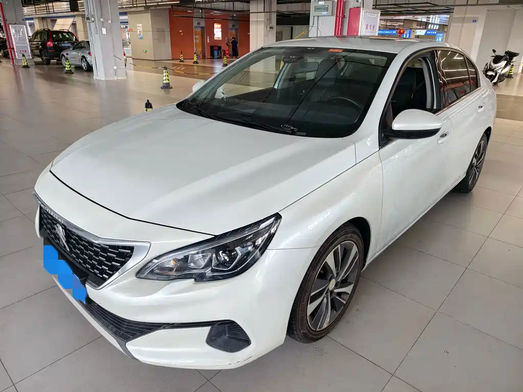Peugeot 408