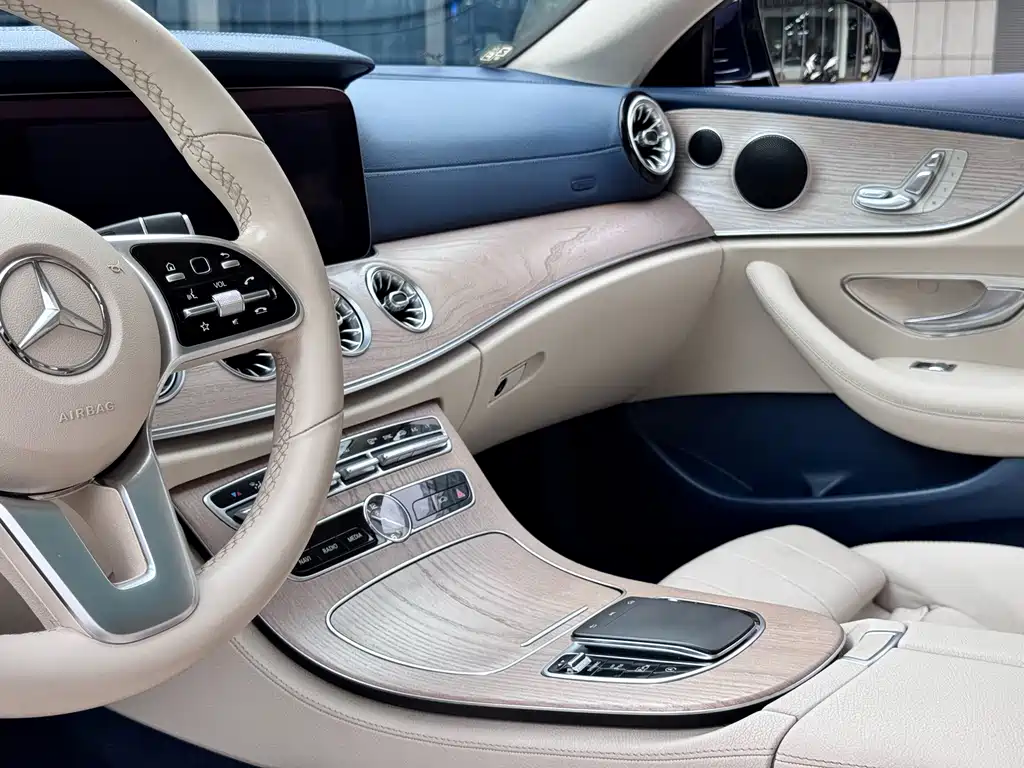 Mercedes-Benz E-Class (Import) — миниатюра 9