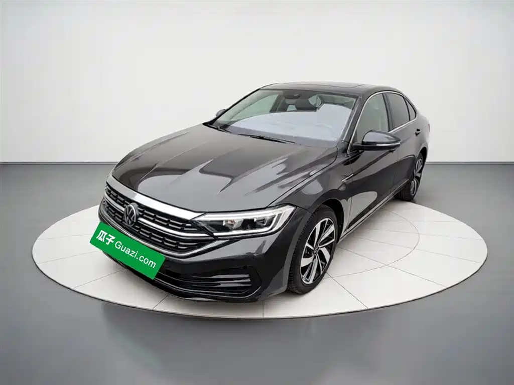 Volkswagen Sagitar 2023