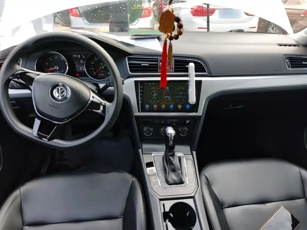 Volkswagen Lamando — миниатюра 10