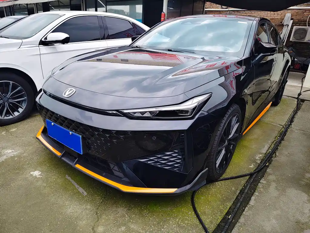 Changan UNI-V 2024