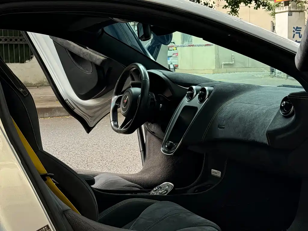 McLaren 570 — миниатюра 15