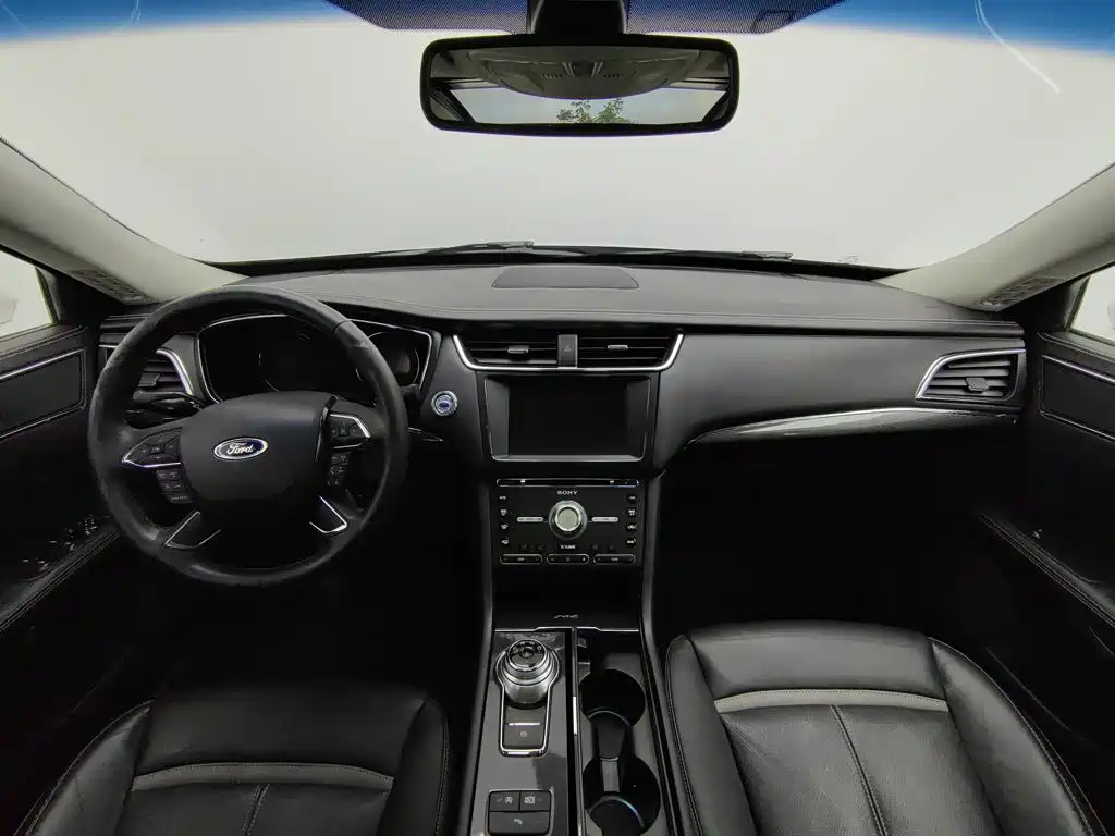 Ford Taurus — миниатюра 5