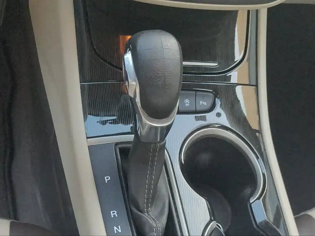 Buick Verano — миниатюра 14