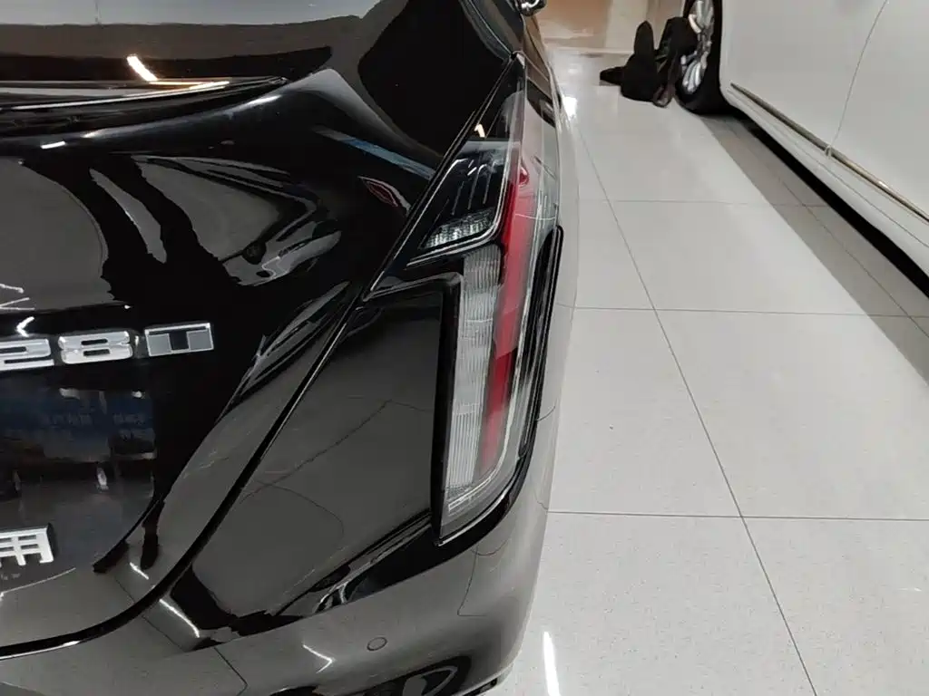 Cadillac CT4 — миниатюра 8