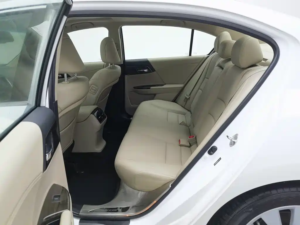 Honda Accord — миниатюра 15