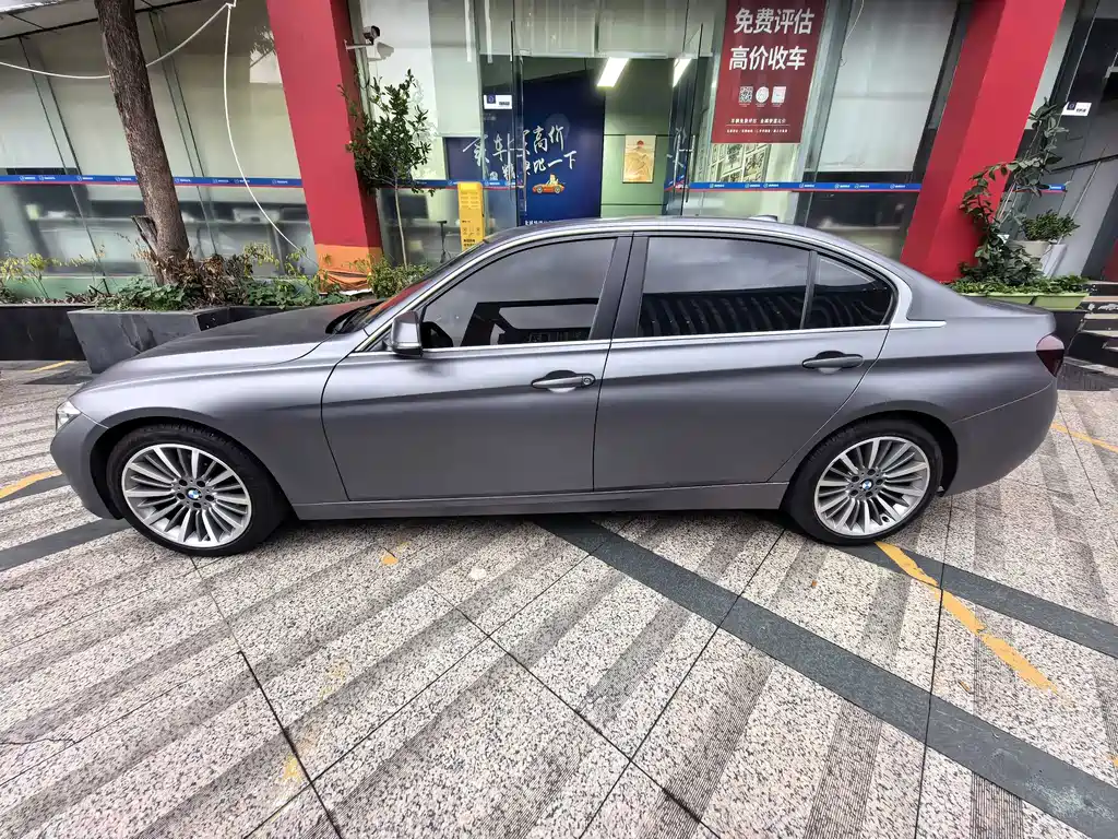 BMW 3 Series — миниатюра 3