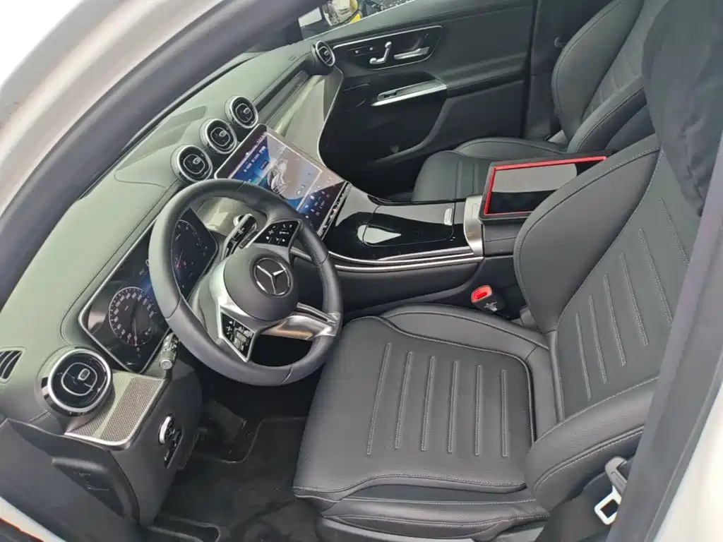 Mercedes-Benz GLC — миниатюра 15