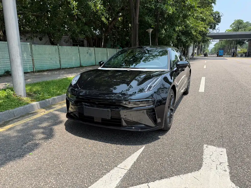 Zeekr 001
