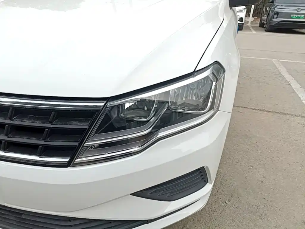 Volkswagen Jetta — миниатюра 24