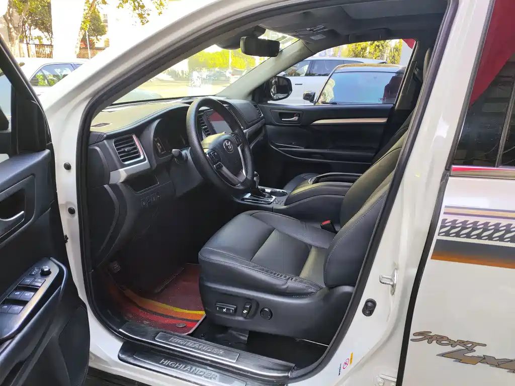 Toyota Highlander — миниатюра 5