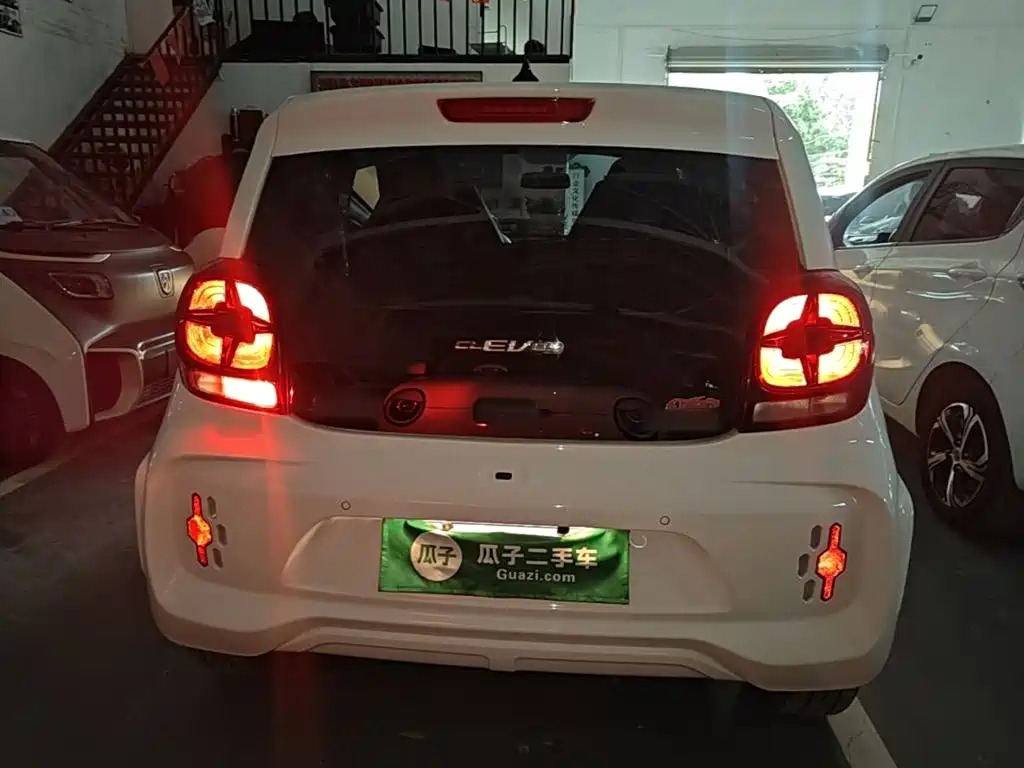 Roewe Clever — миниатюра 6