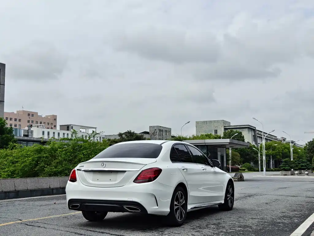 Mercedes-Benz C-Class — миниатюра 9