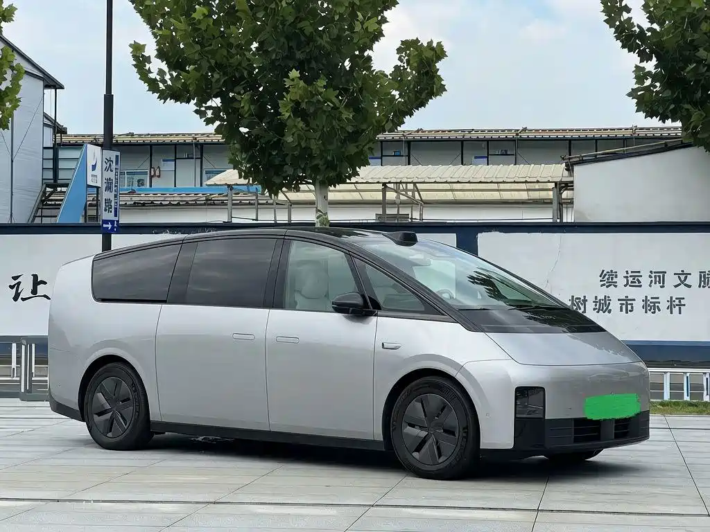 Li Auto Li MEGA — миниатюра 3