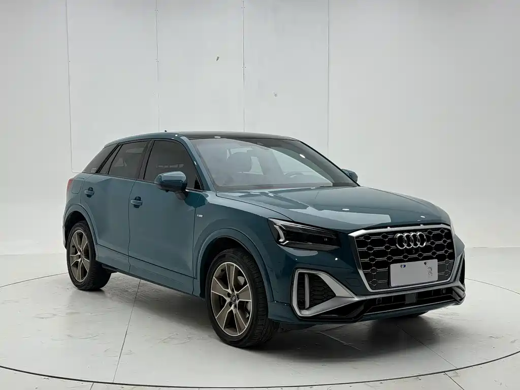 Audi Q2L — миниатюра 3