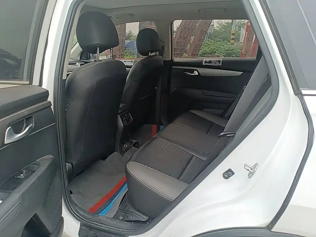 Kia Sportage — миниатюра 17