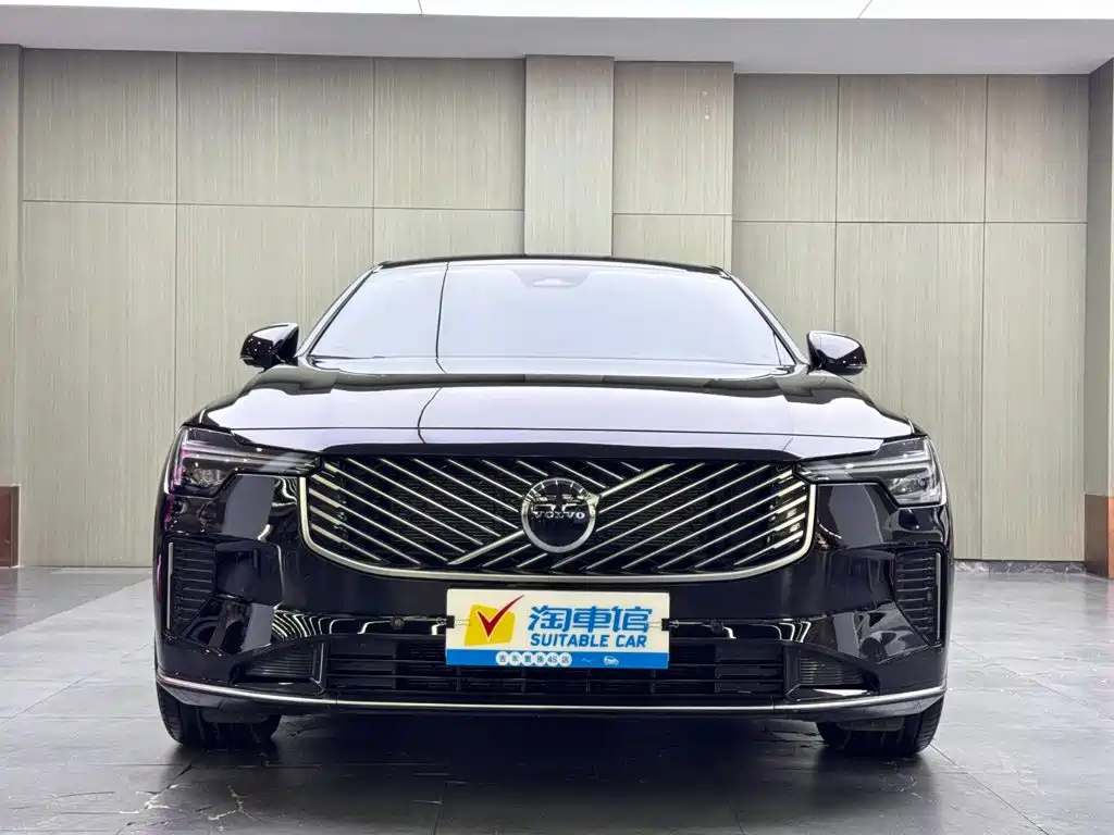 Volvo S90 — миниатюра 2