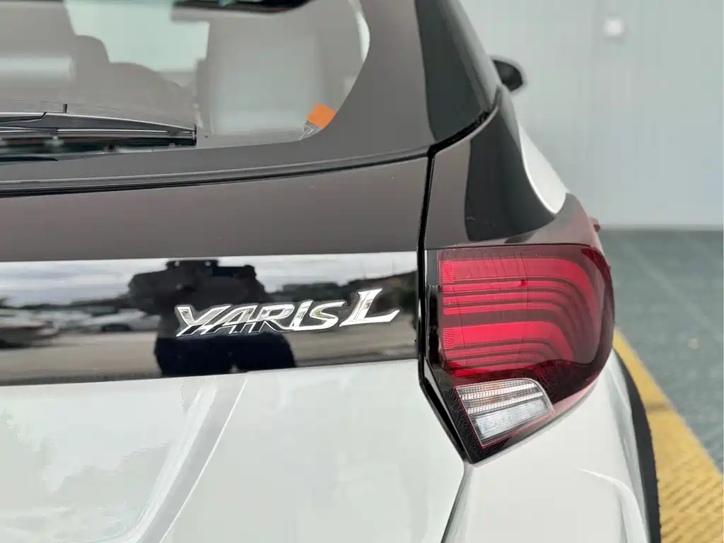Toyota Yaris L — миниатюра 7