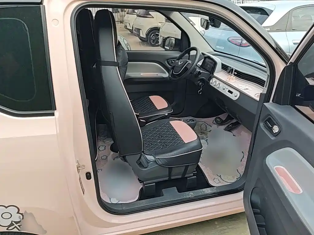 Wuling MINIEV — миниатюра 25