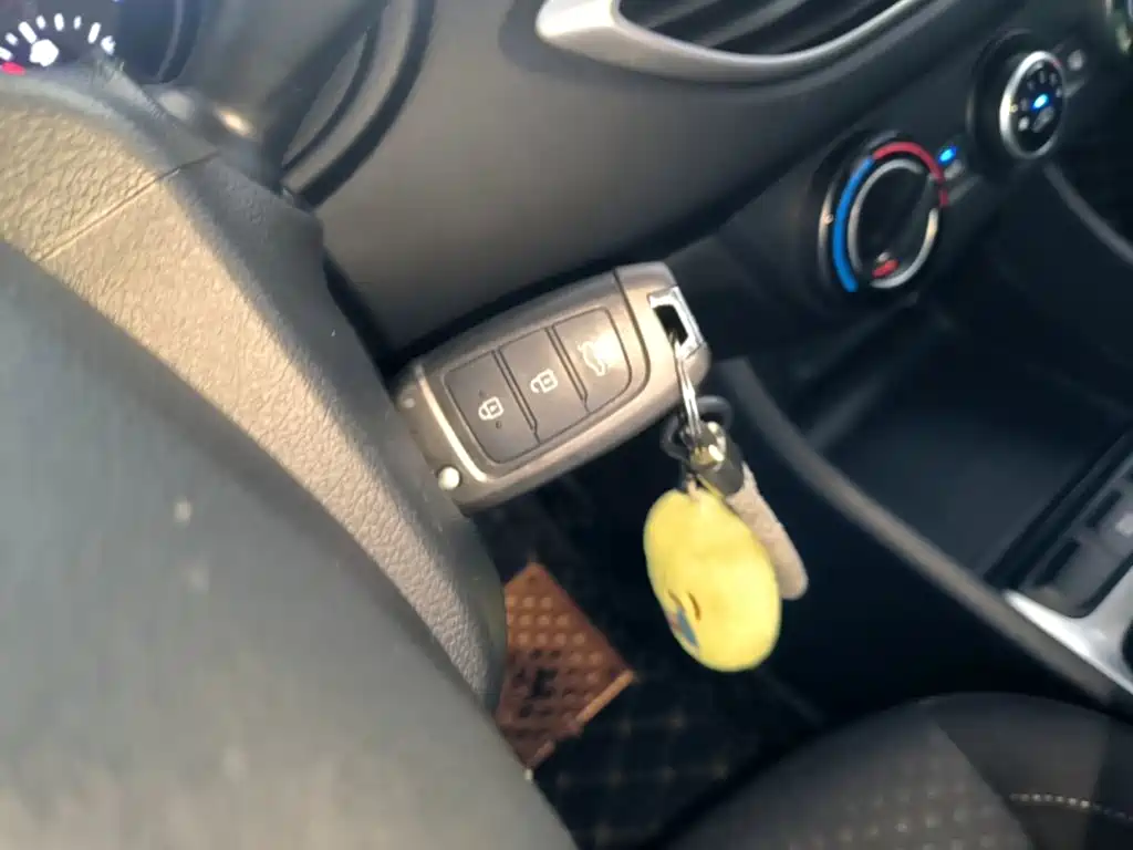 Hyundai Yixing — миниатюра 9