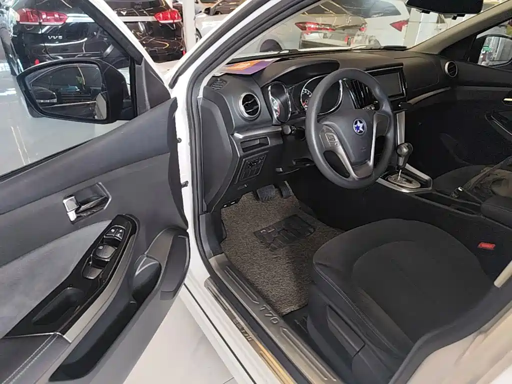 Venucia T70 — миниатюра 16