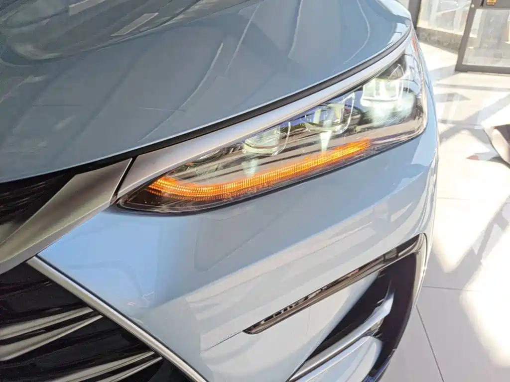 BYD Tang New Energy — миниатюра 24