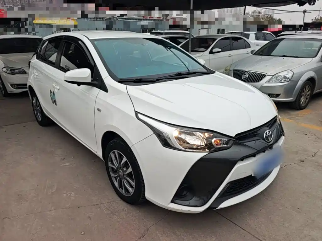 Toyota Yaris L — миниатюра 4